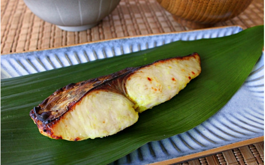 鰆の味噌漬け 6切（個包装） / 和歌山県 小分け包装 さわら みそ漬け おかず お弁当 箱入り 贈答品 ギフト 田辺市【han005-2】