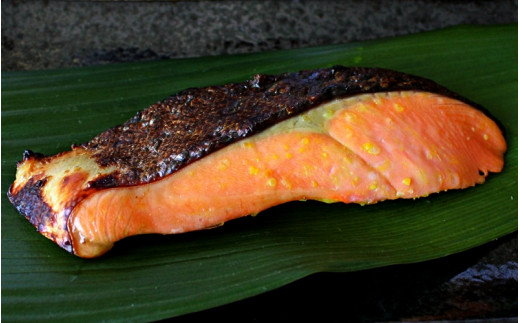 銀鮭の味噌漬け 6切（個包装） / 和歌山県 小分け包装 鮭 シャケ みそ漬け おかず お弁当 箱入り 贈答品 ギフト 田辺市【han006-2】