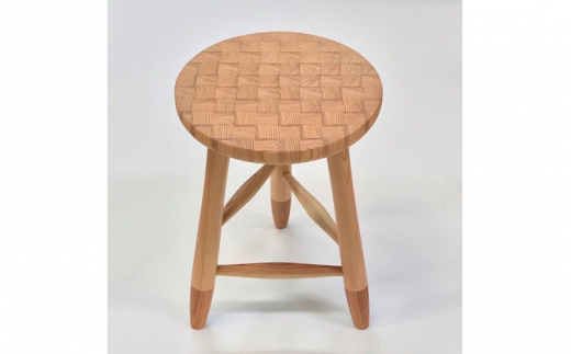 【紀州杉】 KOGUCHIスツール 木の工房樫 【プレミア和歌山 認定工芸品】 / 杉 スギ 木材 木工 和歌山 田辺市 座椅子 椅子 木の椅子 家具 椅子 チェア スツール サイドテーブル 【kas001】