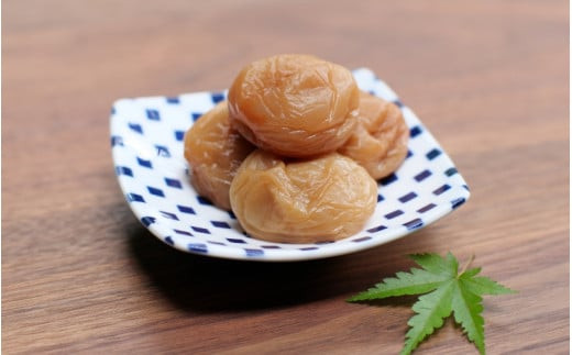 紀州南高梅「農家の梅」はちみつ梅（塩分約3％）500ｇ　※レモンパウダー入り / 梅干し 梅 梅干 うめ 紀州南高梅 和歌山 田辺市 肉厚 お米 おにぎり 焼酎 梅酒 健康 はちみつ梅 塩分約3％ 塩分控えめ レモン【nkn800-3】