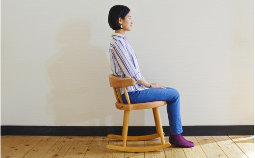 紀州スギのコシロッキングWORK / 和歌山 田辺市 龍神村 紀州杉 紀州スギ 杉の木 杉 スギ 桜 サクラ ロッキングチェア 椅子 チェア 家具【gwo012-1】