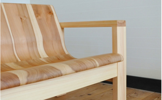 紀州スギのラウンジベンチ / 和歌山 田辺市 龍神村 紀州杉 紀州スギ 杉 スギ 檜 ヒノキ ベンチ 椅子 木のベンチ 木の椅子 チェア 家具【gwo016-1】