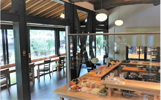 「スローフードバイキング農家レストランみかん畑」ペアランチチケット / お食事 お食事券 バイキング ランチ 和歌山 田辺市 旬の食材 新鮮 スローフード ヘルシー 美味しい 野菜 農家 レストラン 【grt001-1】