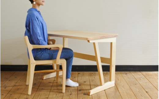 紀州ヒノキのライティングデスク / 和歌山 田辺市 龍神村 ひのき 檜 木  家具 つくえ 机 勉強机 入学祝【gwo027-1】