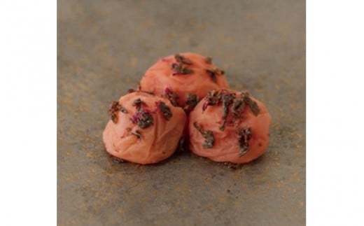 かつお味梅（塩分8％）800g  / 和歌山 田辺市 紀州南高梅 南高梅 梅干し 梅干 梅 うめ 肉厚 白米 米 おむすび かつお味 梅酒 健康 塩分8％ 塩分控えめ 減塩 おつまみ 【isg008-2】