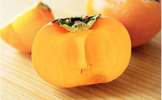 【先行予約】種無し柿 刀根早生柿 秀品大玉 約1.8kg（6個） 2026年9月末頃～10月末頃に順次発送予定（お届け日指定不可）/ 柿 かき 種無し 秀品 大玉 フルーツ 果物 くだもの【kiy002A】