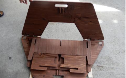 熟練の職人が作る キャンプ・バーベキューにもってこい！ コンパクト収納 持ち運びに便利 組み立て式 焚き火台が入る アウトドアテーブル  / キャンプ 家具 テーブル アウトドア 折り畳み 持ち運び【myv001】