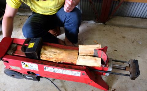 キャンプや焚火にぴったり！熊野薪 13kg キャンプ アウトドア 薪【yrd001】