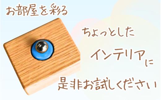 ＼手作り／ ポストカード・名刺たて (青色)　１個    /木製 名刺 ポストカード 手作り 木工 木工品 ウッド ひのき マツ【twn023-blue】
