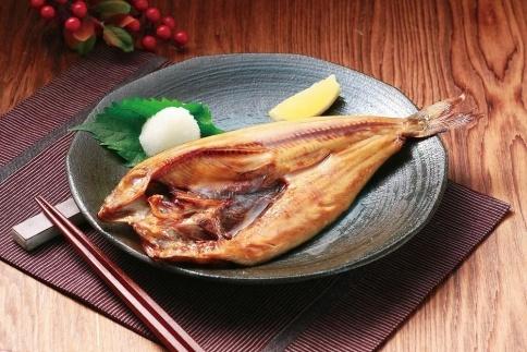 〈南高梅の梅酢使用〉 紀州備長炭干し 開き真ホッケ（大サイズ）6枚入り［MG78］