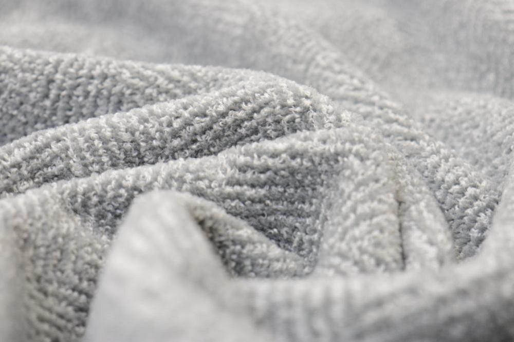 【グレー】軽量シール織毛布 ヘリンボン柄 シングルサイズ 松岡織物株式会社 布団 毛布