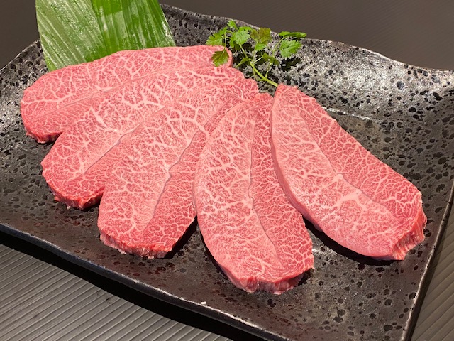 和歌山県産　黒毛和牛「熊野牛」特選ミスジ(希少部位)ステーキ 400g(100g×4枚) 4等級以上【MG44】