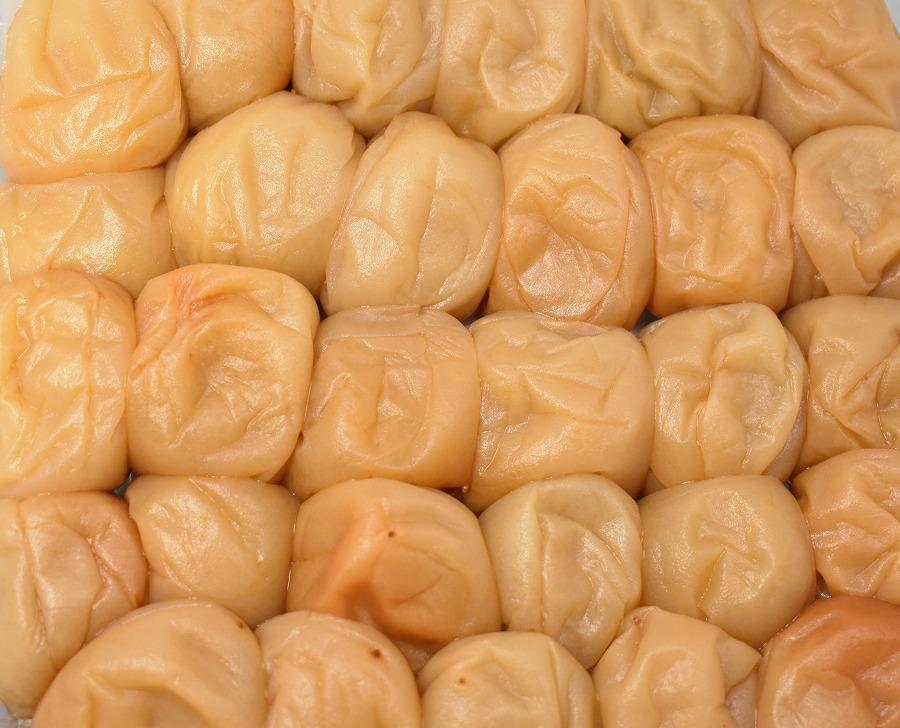 【ギフト用】高級南高梅はちみつ梅・邑咲（昆布旨味）個包装計20粒入 紀州塗箱 網代模様仕上