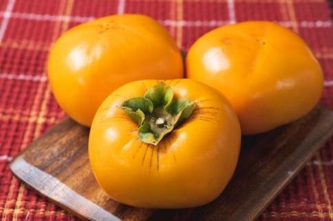 生渋柿たね無 あんぽ柿用T軸枝無約14.5～15kg　約60～90個＜2026年10月中旬～11月上旬ごろ順次発送＞【ART15】