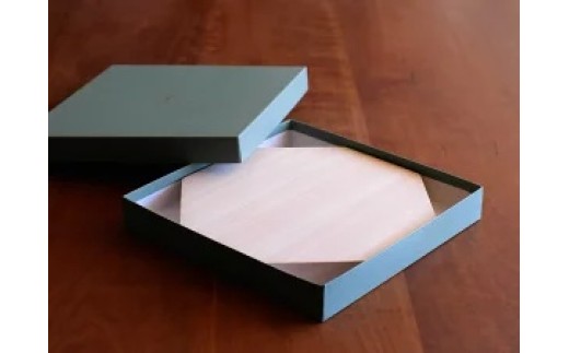 紀州広川産百年檜（ひのき）の八辺 まな板(小） / ヒノキ 【ths902-hachi-s】