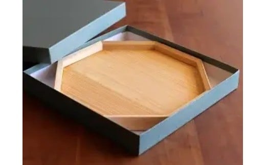 紀州広川産百年檜（ひのき）の八辺 お盆(中） / ヒノキ 【ths941-hachi-m】