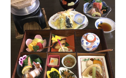 滝原温泉ほたるの湯　1泊2日ペアご宿泊券◇ / 和歌山 旅行 温泉 温泉宿 観光 ペアチケット 露天風呂 会席料理【htr911-1p2k】