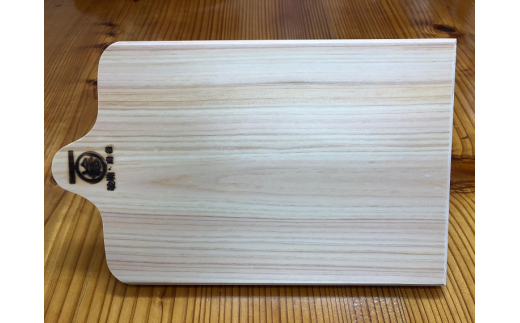 紀州広川産百年檜（ひのき）のまな板　小　和歌山 【ths902-ita-s】