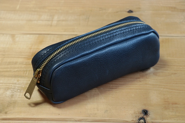イタリアンレザーペンケース（筆箱） 【ネイビー】