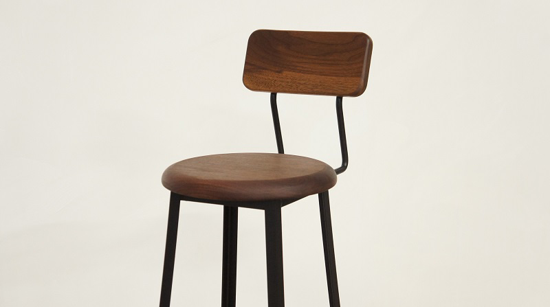 カウンターチェア(SEAT300)木材：ブラックウォルナット材×フレーム：2液ウレタン塗装　艶消し黒 アンティーク風インダストリアルアイアン
