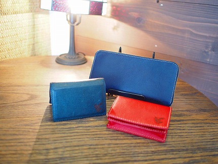 【職人手縫い】和歌山日本鹿革名刺入れ　漆黒（黒色）