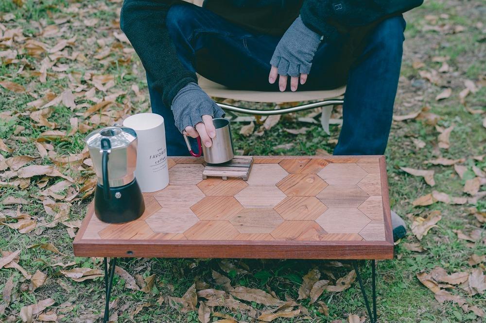 アウトドア用【ヘキサゴン柄天板】キャンプテーブル（SIL CAMP）