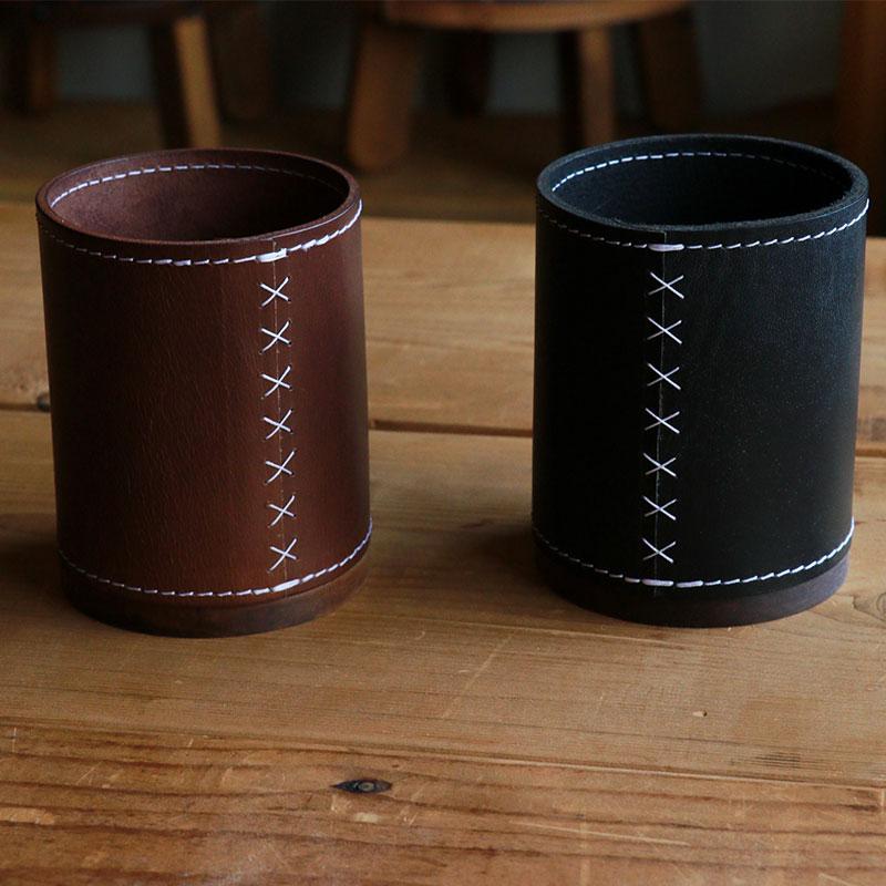 レザーとウォルナットのペン立て【ブラウン】