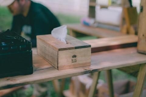 ホームからキャンプまで【《パレット》ティッシュボックス】アウトドア用（SIL CAMP）