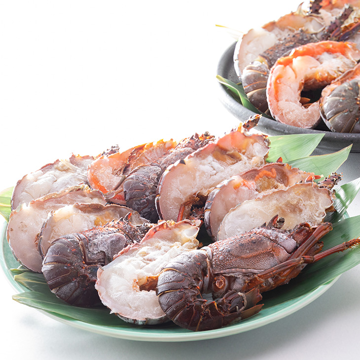 地元産 冷凍伊勢海老カット(サイズ不揃い）約2ｋｇ（約1ｋ