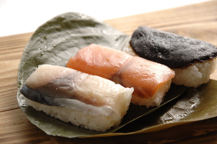 保存料無添加　柿の葉すし20個入　3種詰合せ（鯖12鮭4椎茸4