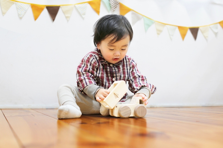 IKONIH オルゴールトトラック ｜ おもちゃ 子供 こども オモ