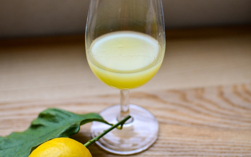 《180ml×3本・リモンチェッロ》綺麗な湧水で育てた完熟レモンでつくりました！【uttn007】