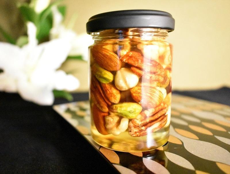 ナッツの蜂蜜漬【峠プレミアム 萌（MOE）】～熊野古道 峠の蜂蜜×ナッツ 【SW12】