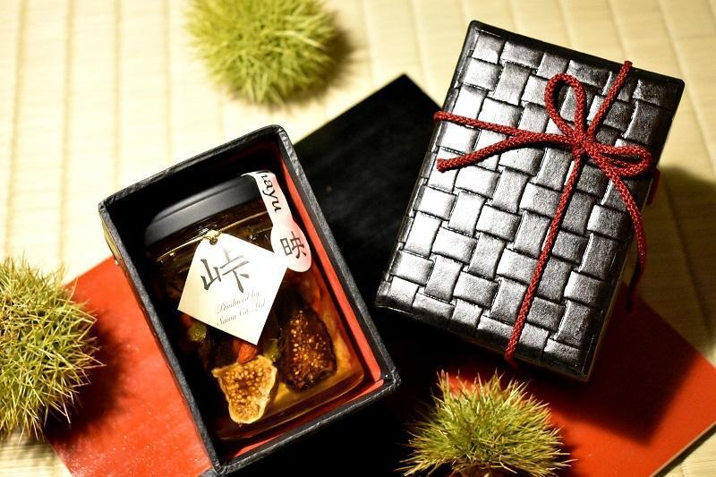 ドライフルーツの蜂蜜漬【峠プレミアム 映（HAYU）】～熊野古道 峠の蜂蜜×ドライフルーツ 【SW5】