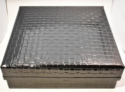 【お歳暮・ギフト・熨斗対応可能】高級南高梅うす塩個包装20粒入 紀州塗箱 網代模様仕上 【SW81】