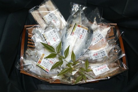 鯛入り梅塩干物と湯浅醤油みりん干し7品種11尾入りの詰め合わせ【和歌山の近海でとれた新鮮魚】【TM66】