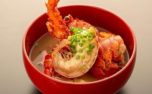 冷凍伊勢海老カット約1kg