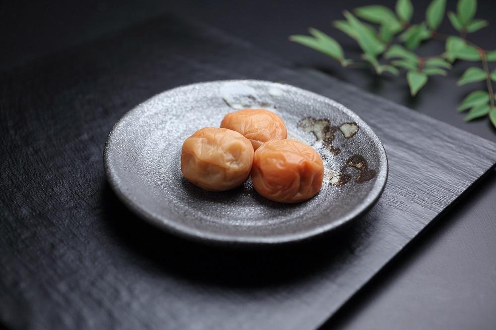 有機JAS認証　「蔵出し白干梅」（400ｇ）　tkdkaen002A