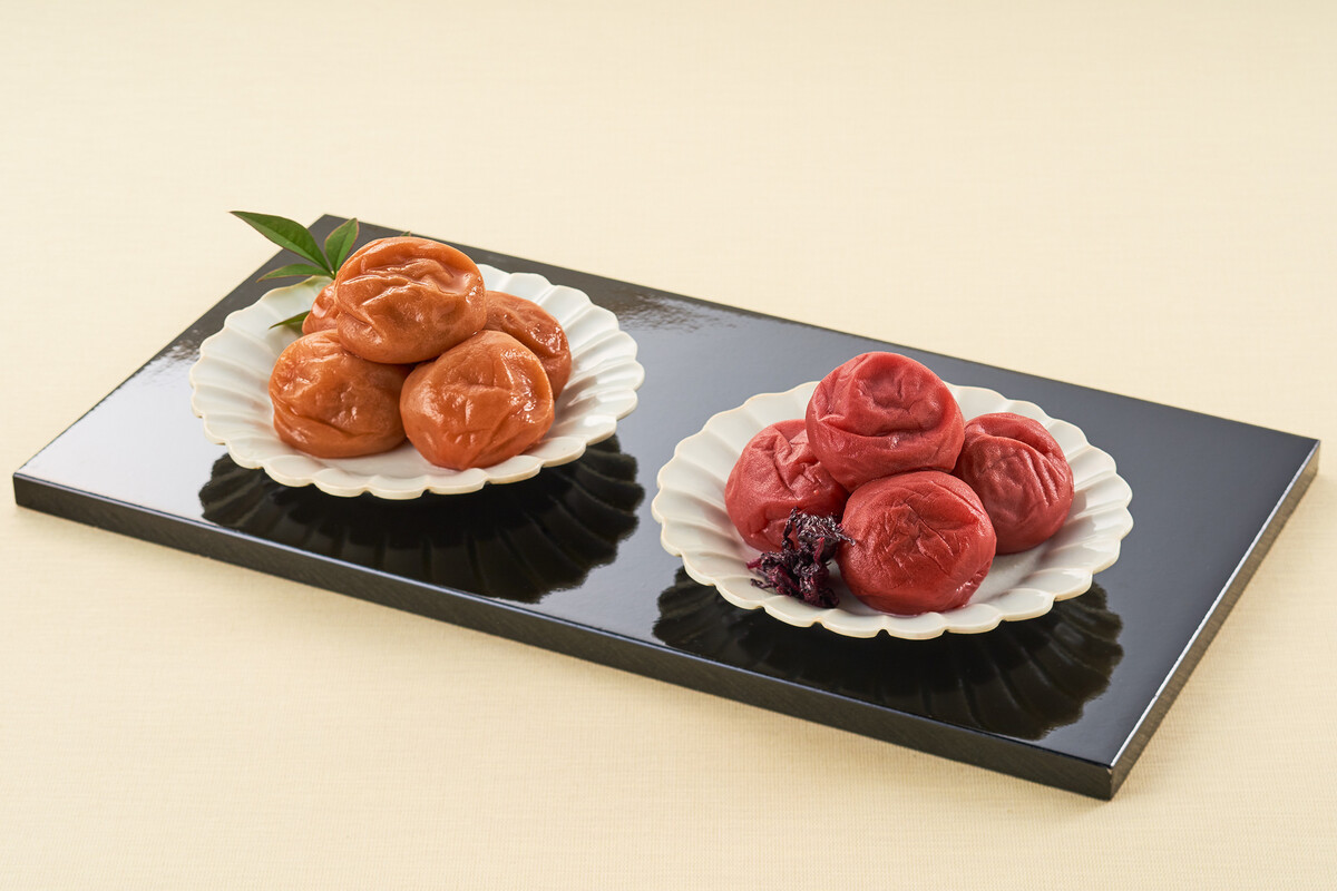 紀州みなべの南高梅 しそ漬・はちみつ梅 各400g セット yplu019A