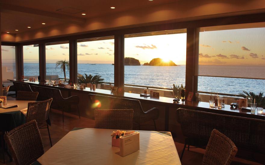 カフェドマンマ食事券1500円分×2名分 ペアチケット iwasho005A