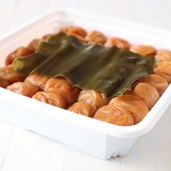特選A級 昆布入り こんぶ梅干し 900g　kishusogo003B