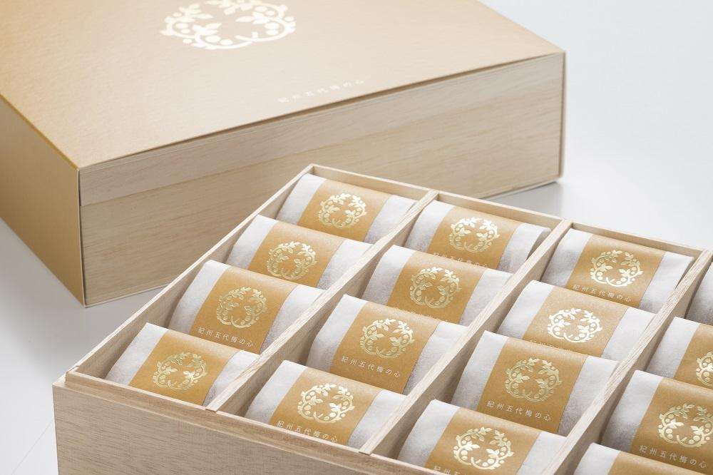 紀州五代梅の心　16粒　azmn011B