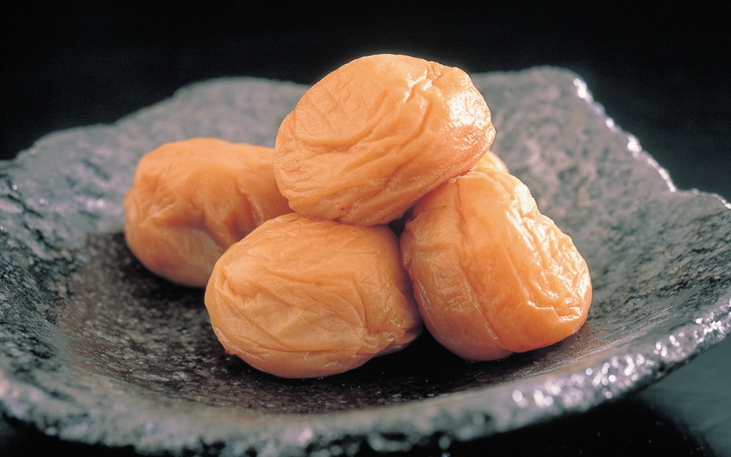 紀州南高梅 うす塩味 家庭用B級 900g/塩分約8％ 【sekifz014B】