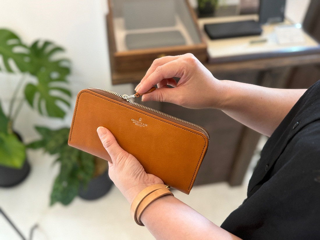 革職人が作った牛革ラウンドファスナー長財布［CML］