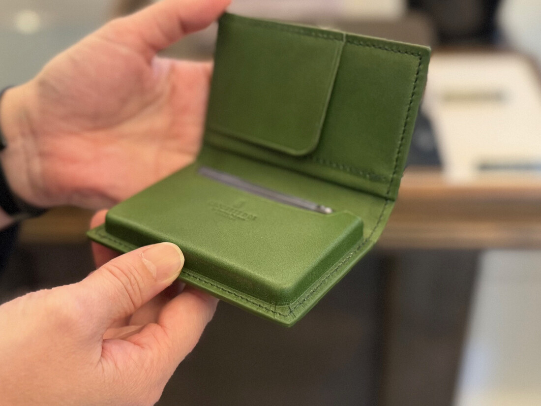 革職人が作る牛革名刺入れ Card case［GRN］