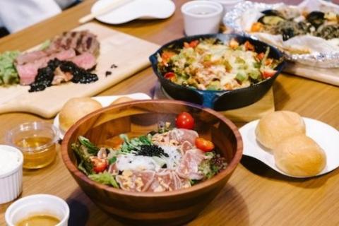 In the Outdoor白浜志原海岸１泊２食付きペア宿泊券