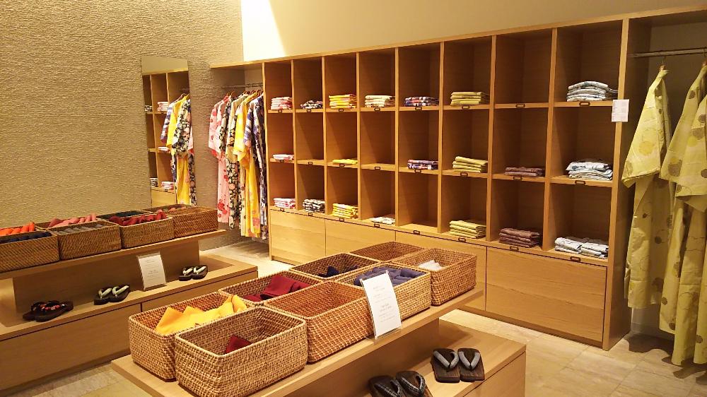 【SHIRAHAMA KEY TERRACE ホテルシーモア】平休日1泊2食付ペア宿泊券《デラックスルーム和洋室》