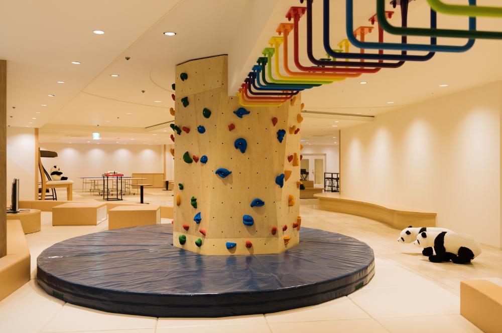 【SHIRAHAMA KEY TERRACE ホテルシーモア】平休日1泊2食付ペア宿泊券《デラックスルーム和洋室》