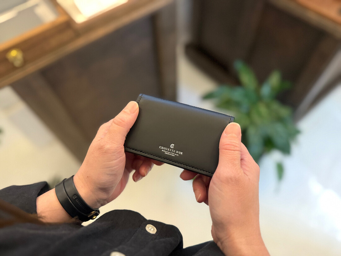 革職人が作る牛革名刺入れ Card case［BLK］
