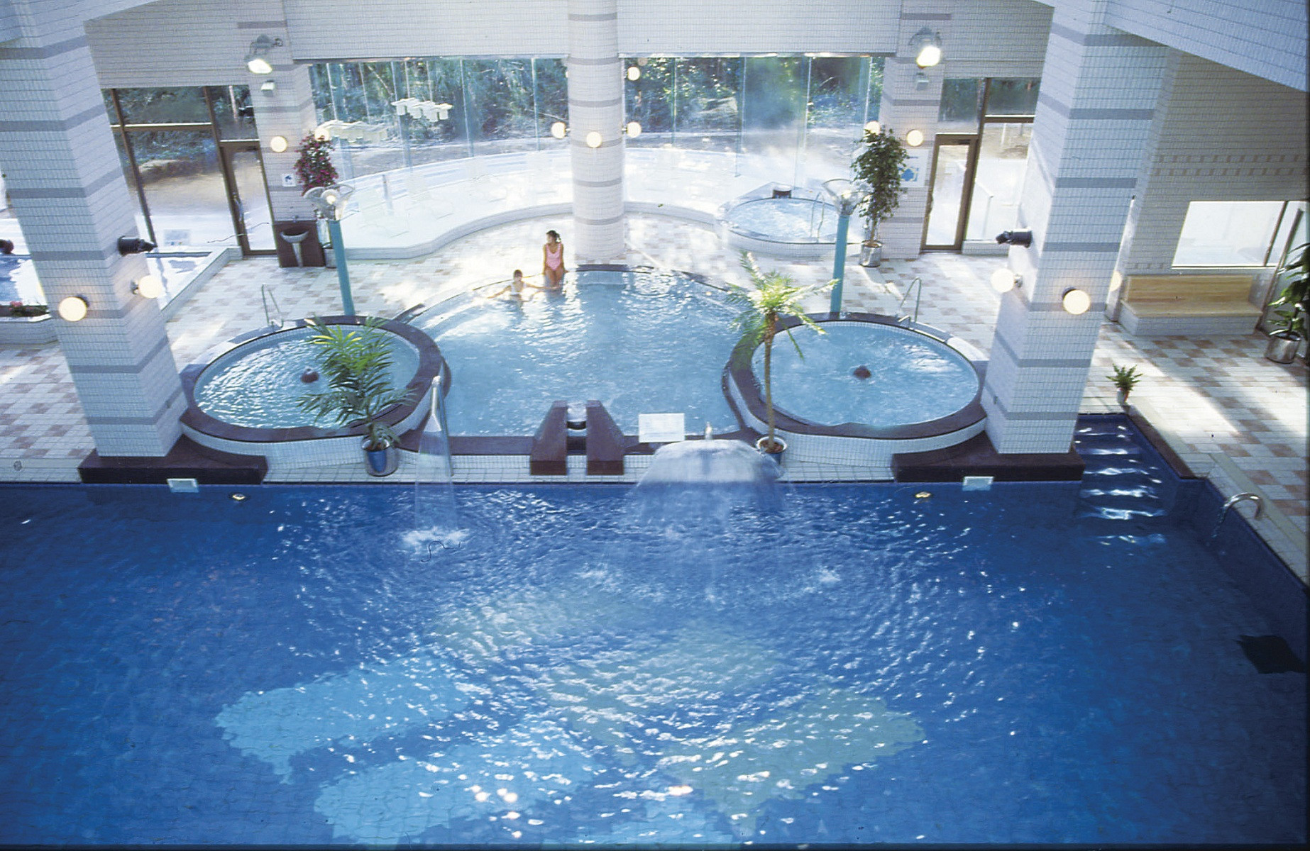 ［癒しの宿クアハウス白浜］平休日1泊2食付ペア宿泊券《東館》